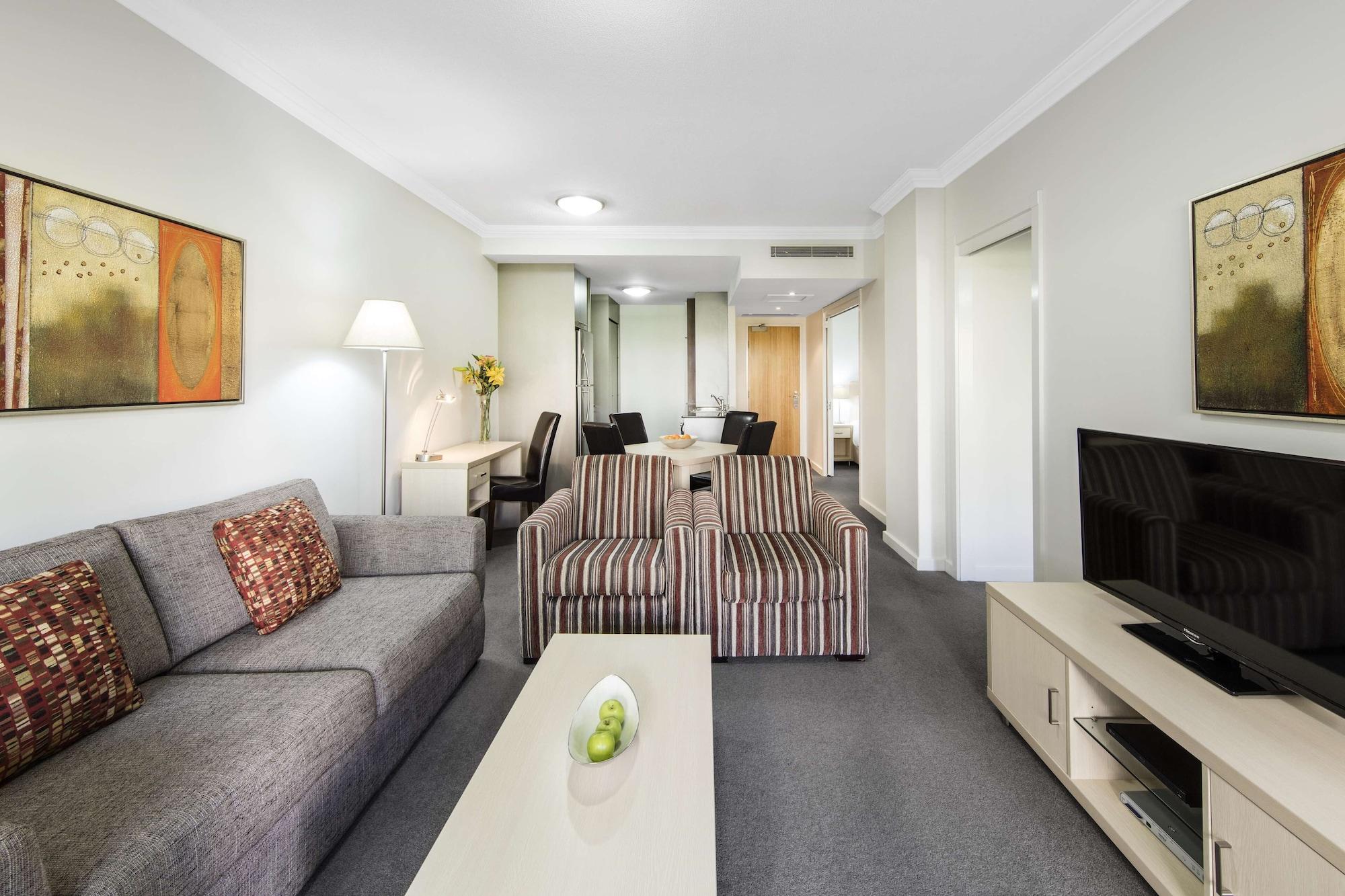 Oaks Brisbane Mews Suites Exterior foto