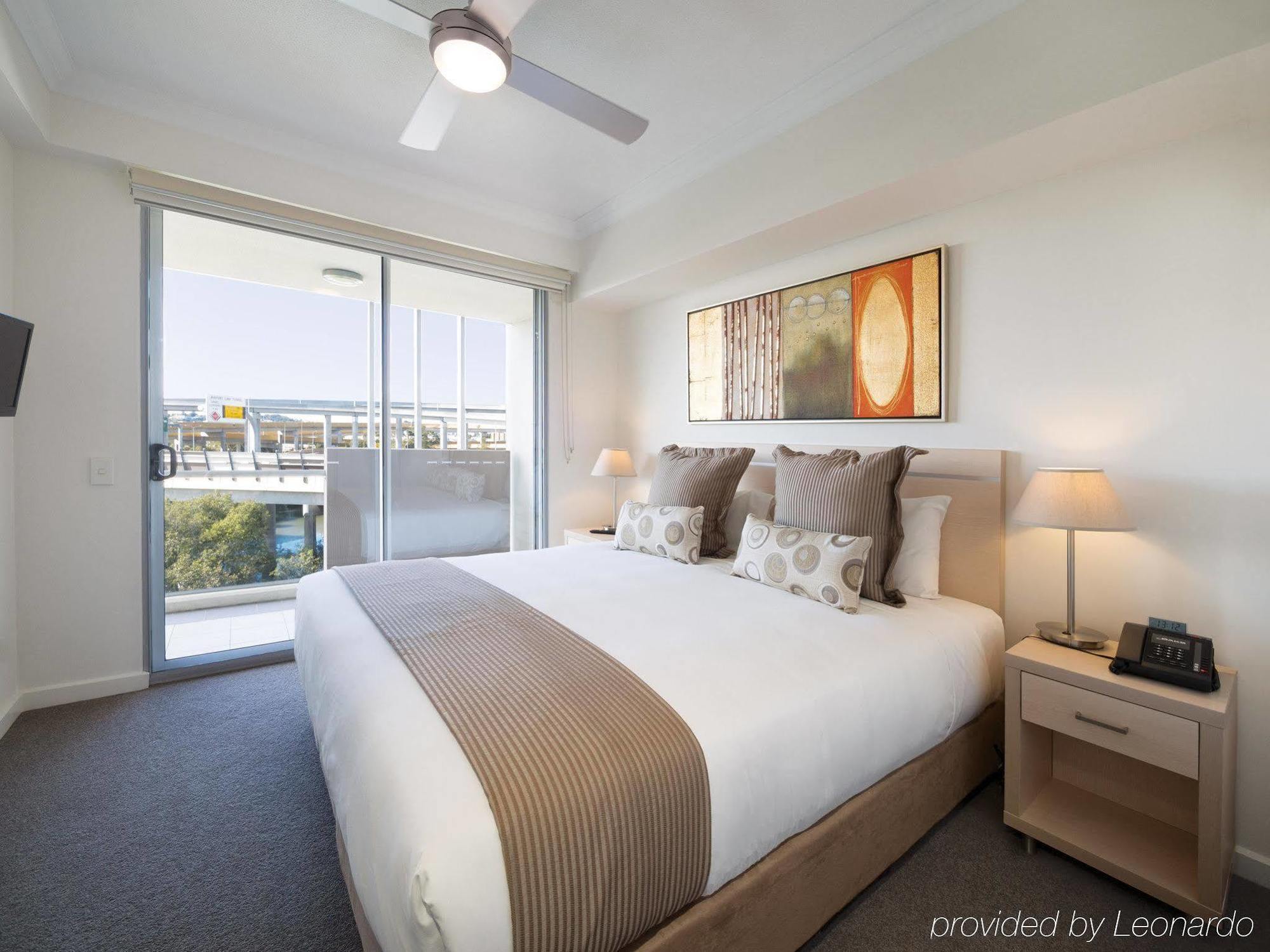 Oaks Brisbane Mews Suites Exterior foto